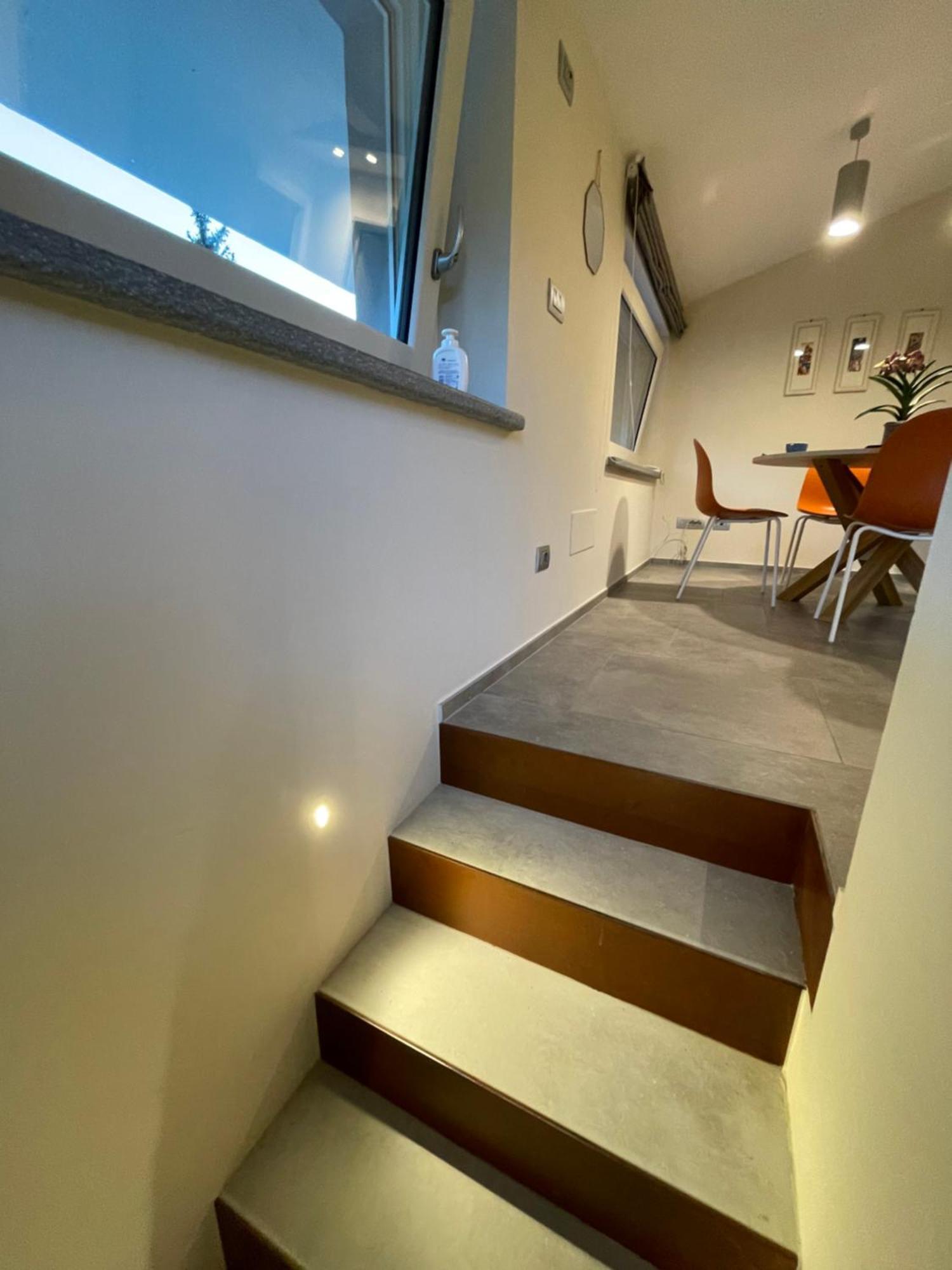 La Casina Di Oscar Ad Ao V Combe Vda Quart 0014 E 00I6 Apartment Exterior photo